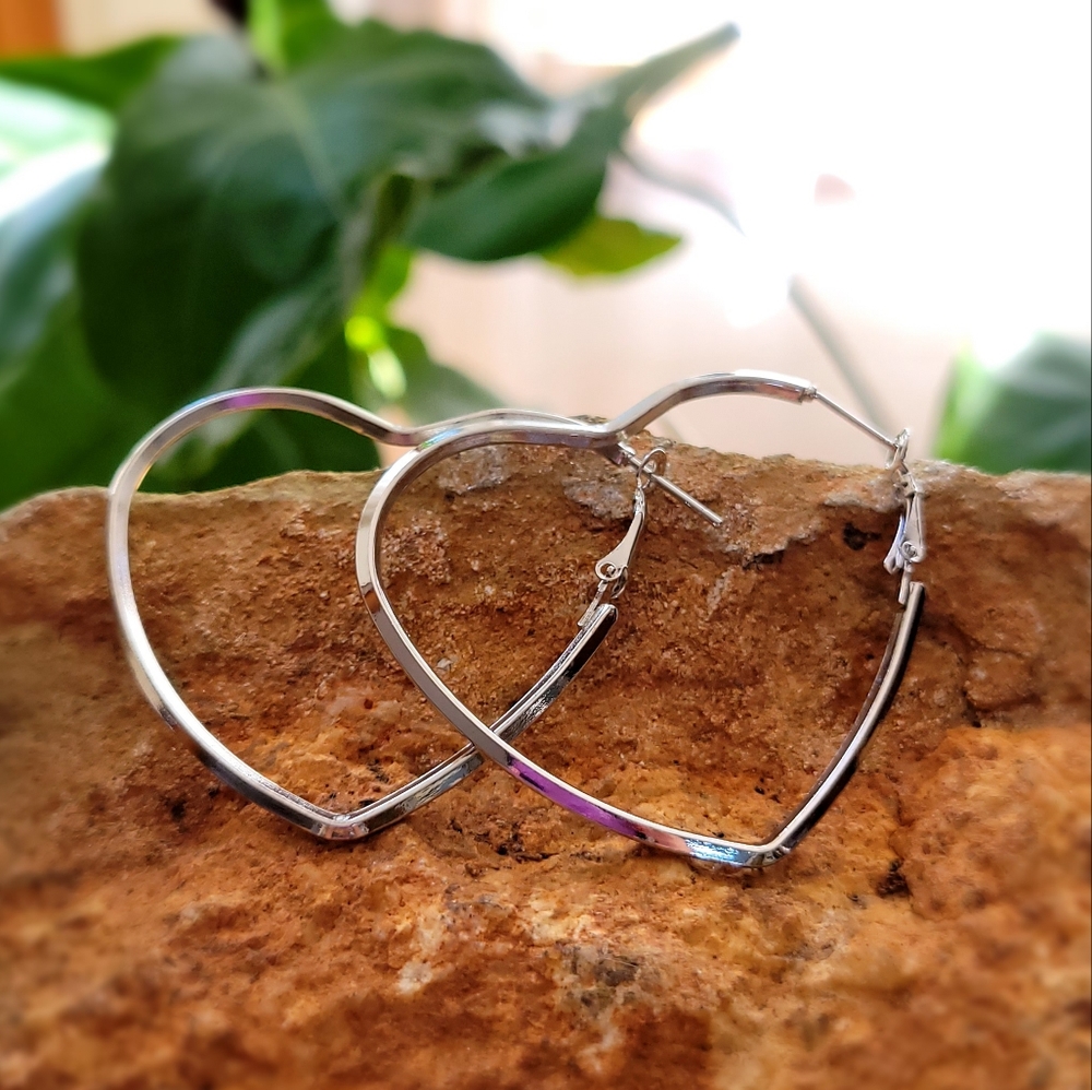 Heart ashaped Hoop Earrings Fashion Jewelry 2in